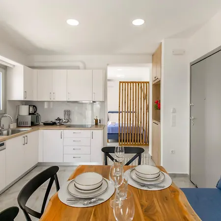 Porto Drio Seaside 公寓 *